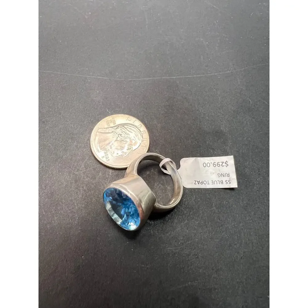 NEW Blue topaz sterling silver ring size 8 / 12.47 grams
